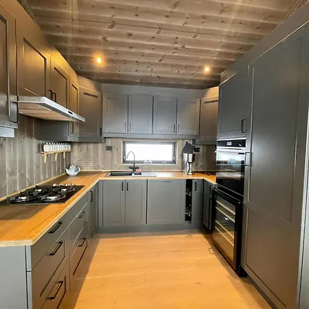 Luxurious Cabin, 5 Bedrooms, Sauna Stunning View Casa vacanze Beitostolen