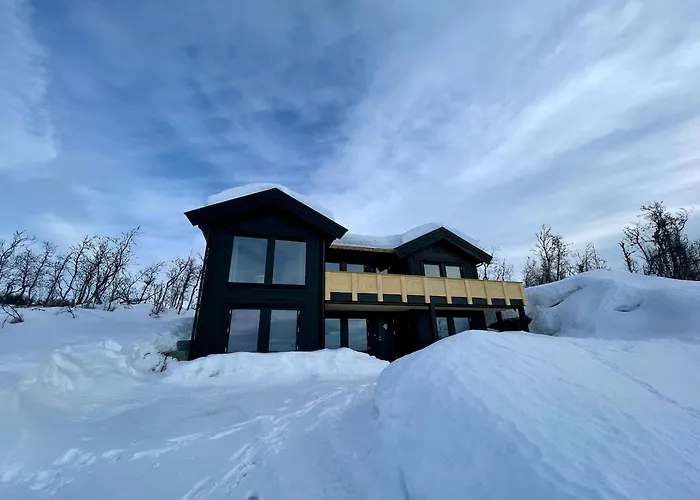 Semesterbostad Luxurious Cabin, 5 Bedrooms, Sauna Stunning View *